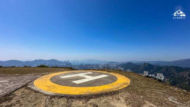 飛鵝山新手路線 由328石級行山登九龍最高山峰